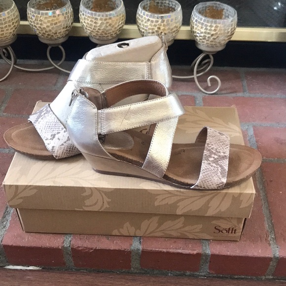 sofft gold sandals